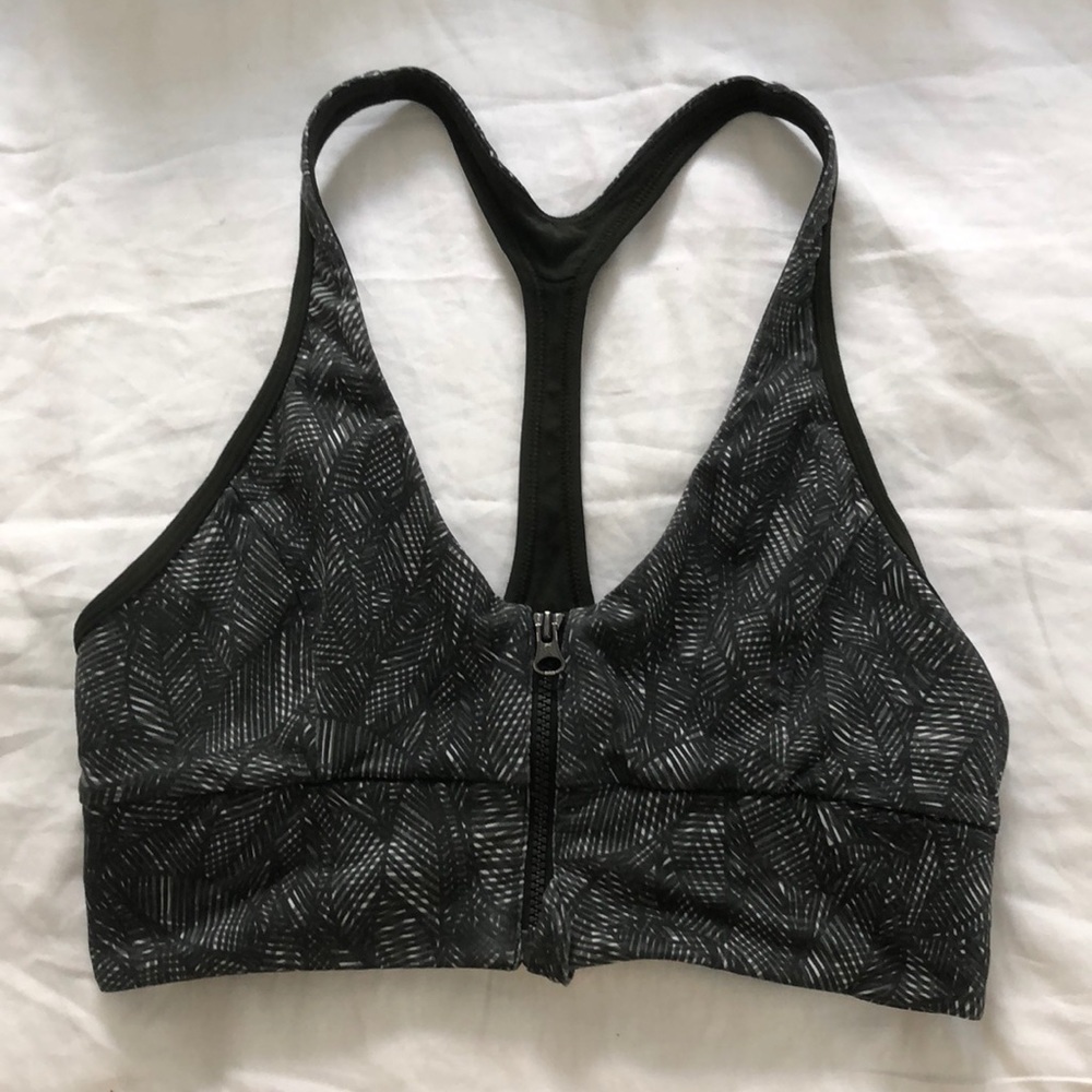 Lulu lemon sports bra